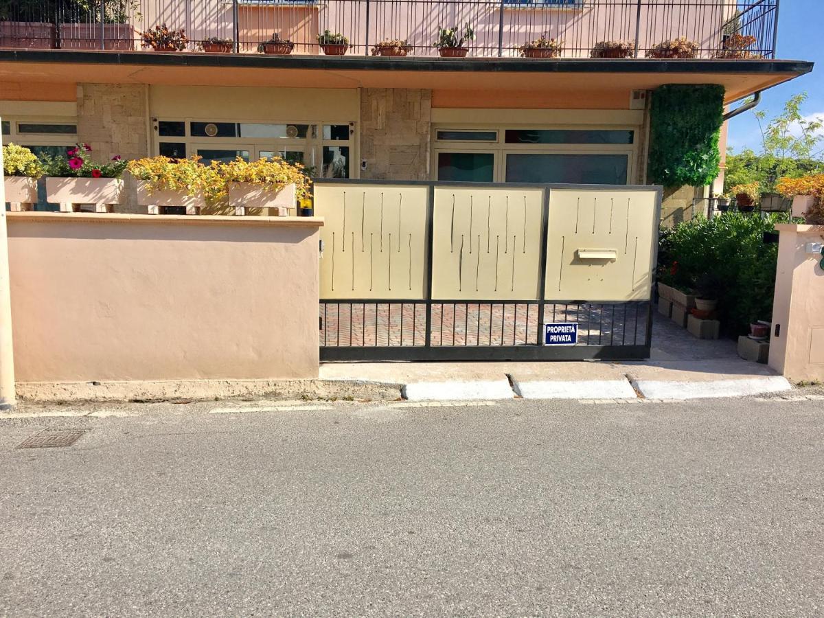 Amarin Pisa Apartment Buitenkant foto